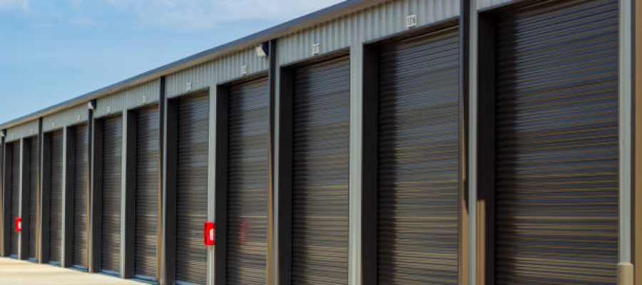 Row of outdoor mini storage units in Conroe, TX.